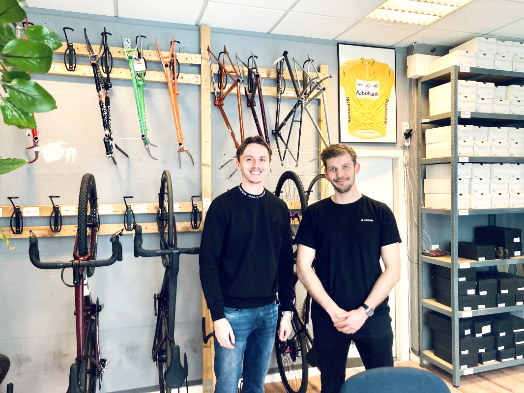 A dutch student at his internship company in Berlin